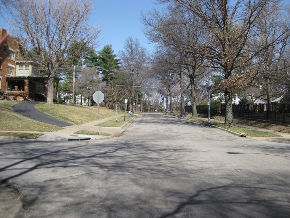 View from tour stop looking north up Pennsylvania Avenue toward Loose Park