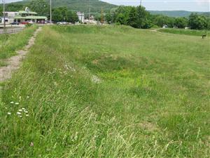 Fort Davidson Artillery Platform with borrow pit in front Fort Davidson Artillery Platform with borrow pit in front