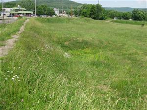 Fort Davidson Artillery Platform with borrow pit in front