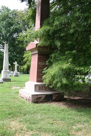 Thomas Hart Benton Grave