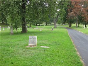 Dred and Harriet Scott Graves at Calvary Cemetery