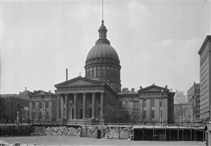 Library of Congress circa 1930 photo looking at the east entrance of the Old Courthouse in St. Louis, Missouri